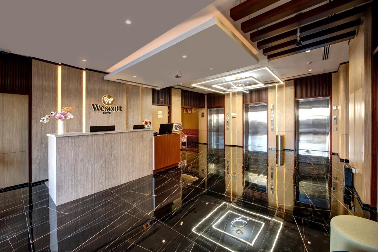 فندق Wescott